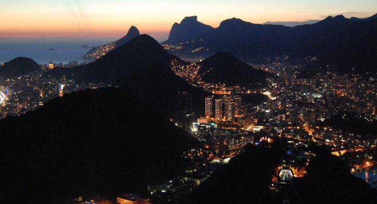 Các dãy núi chính ở Brazil là gì?