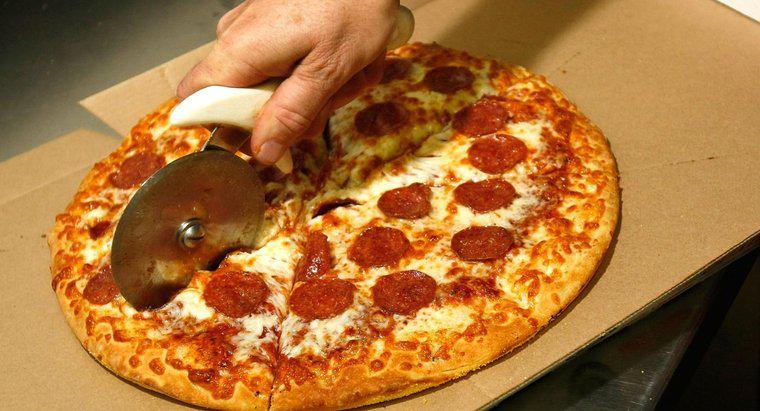 Có bao nhiêu calo trong một miếng bánh Pizza?