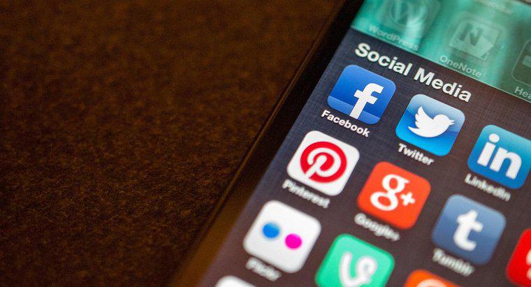 Phương tiện truyền thông xã hội có thể được sử dụng như một công cụ tìm kiếm người miễn phí như thế nào?