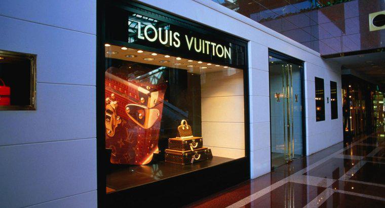 Louis Vuitton đã trở nên nổi tiếng như thế nào?