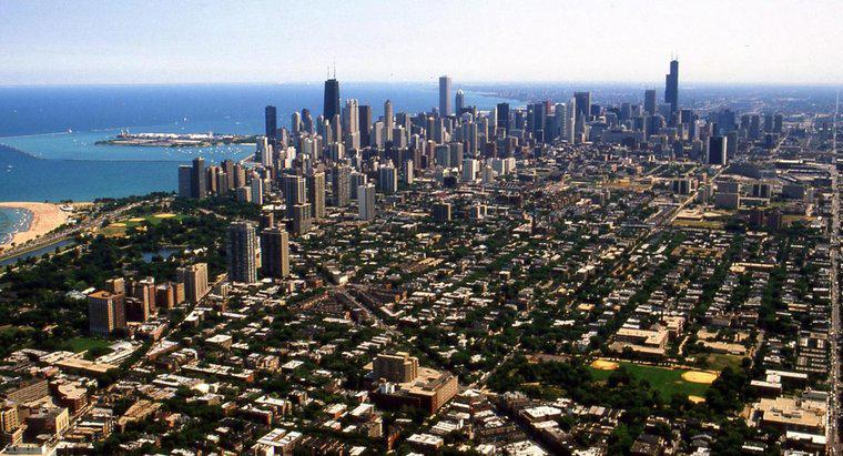 Chicago lớn như thế nào tính bằng dặm vuông?