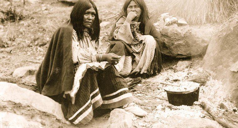 Người da đỏ Apache sống ở đâu?