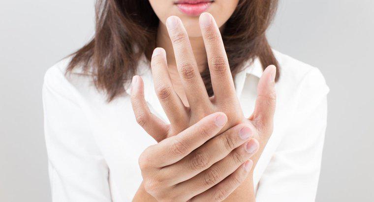 Khi nào bạn nên đi khám bác sĩ về tình trạng tê ngón tay?