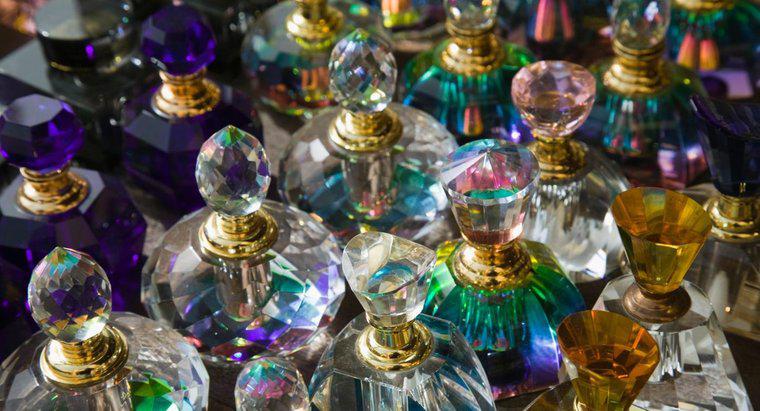 Sự khác biệt giữa Nước hoa và Eau De Parfum là gì?