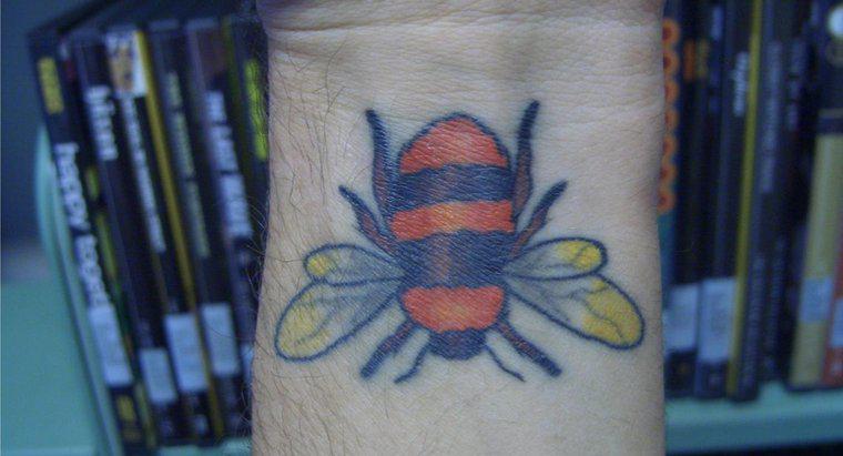 Hình xăm con ong tượng trưng cho điều gì?