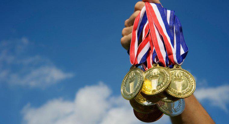 Huy chương vàng Olympic được làm bằng gì?