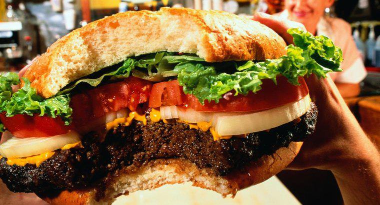 Loại Hamburger Đồ Ăn Nhanh Nào Có Nhiều Calo Nhất?