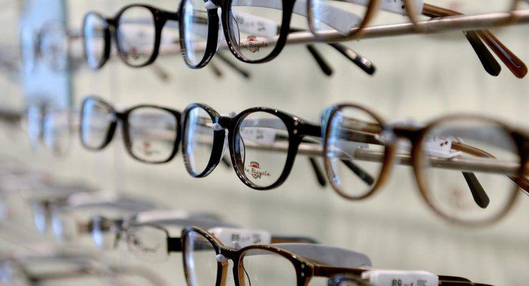 Bạn có thể mua kính mắt ở đâu trong một giờ?