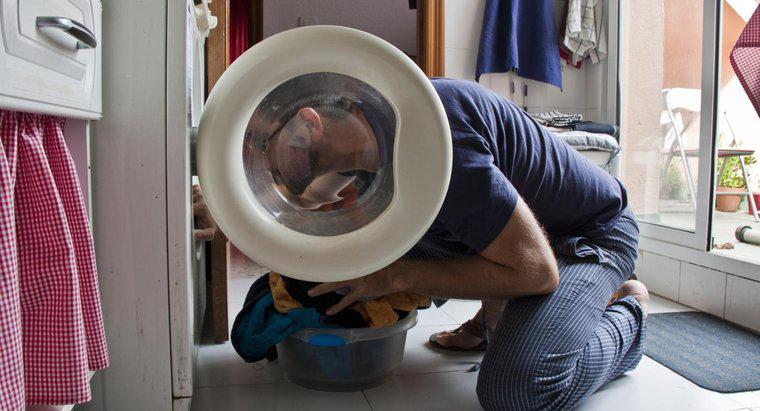 Làm thế nào để bạn làm sạch bộ lọc trên máy giặt cửa trước Maytag?