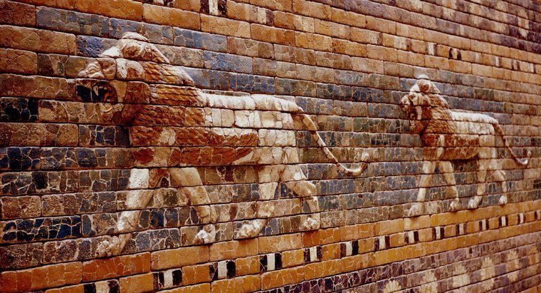Một số phát minh cổ đại của người Babylon là gì?