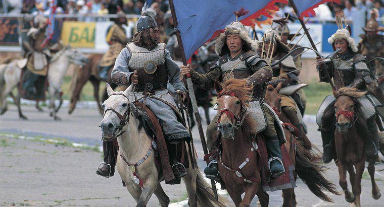 Khi nào người Mông Cổ xâm lược Trung Quốc?