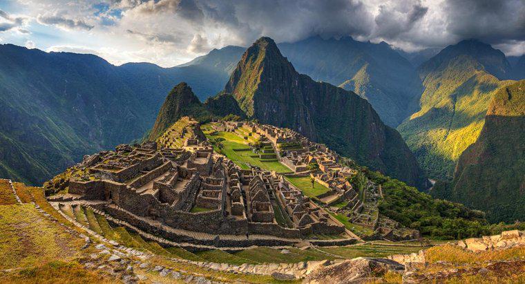 Ai đã xây dựng Machu Picchu?