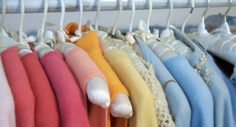 Làm thế nào để làm sạch mùi băng phiến từ quần áo?