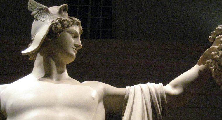 Perseus có vũ khí đặc biệt nào?
