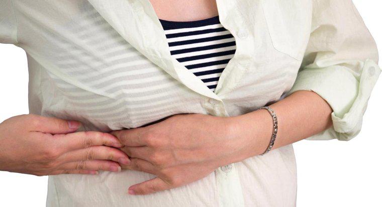 Điều gì có thể gây ra cơn đau dưới lồng ngực bên trái?