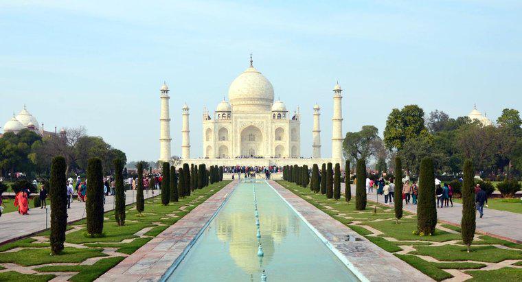Chi phí xây dựng Taj Mahal là bao nhiêu tiền?
