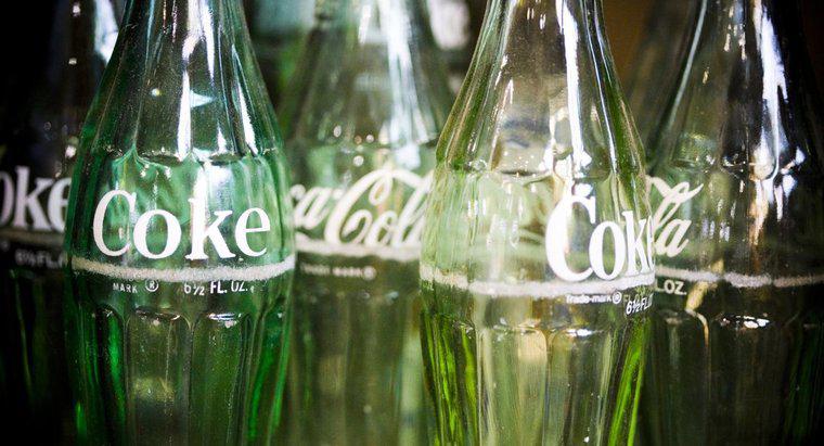 Ban đầu Coca-Cola có phải là màu xanh lá cây không?