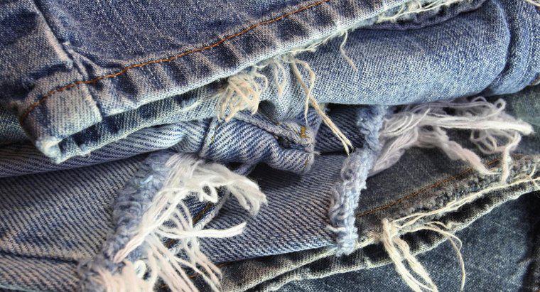 Làm thế nào để bạn cắt và sờn quần jean?
