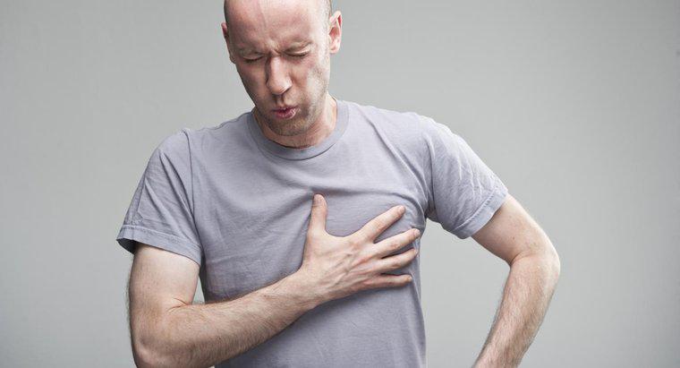 Điều gì có thể gây ra vết thương do khí ở ngực?