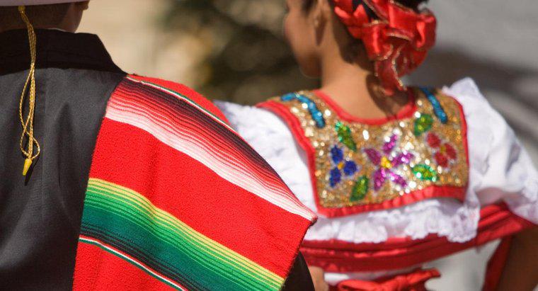 Quần áo truyền thống của Mexico là gì?