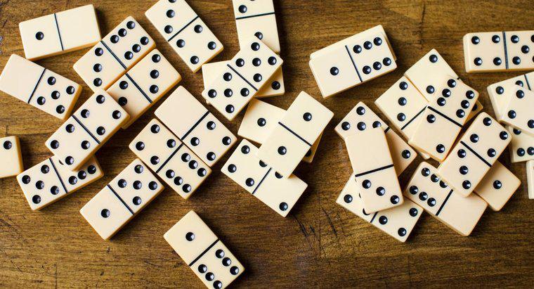 Có bao nhiêu mảnh trong một bộ Domino?