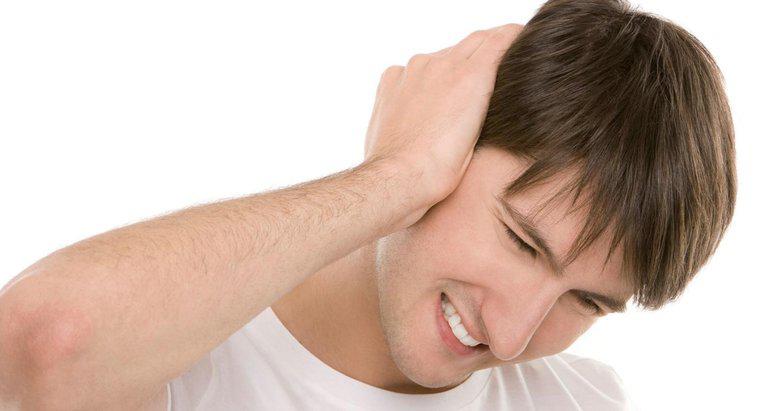 Nguyên nhân nào gây ra sưng cổ và đau tai?