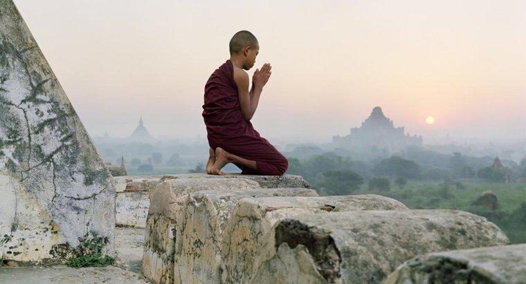 Những Người Theo Đạo Phật Được Gọi Là Gì?
