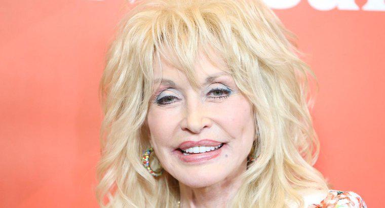 Làm thế nào để một người nào đó liên lạc với Dolly Parton?