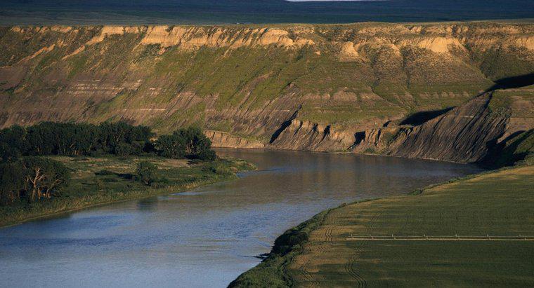 Sông Missouri sâu bao nhiêu?