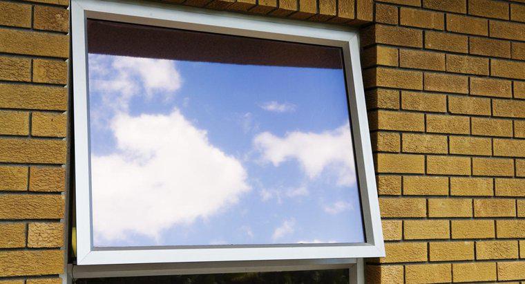 Làm thế nào để bạn làm sạch khung cửa sổ nhôm?