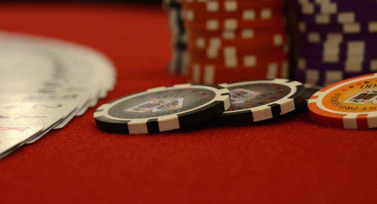 Bạn bắt đầu với bao nhiêu chip trong sự kiện chính của chuỗi trò chơi poker thế giới?