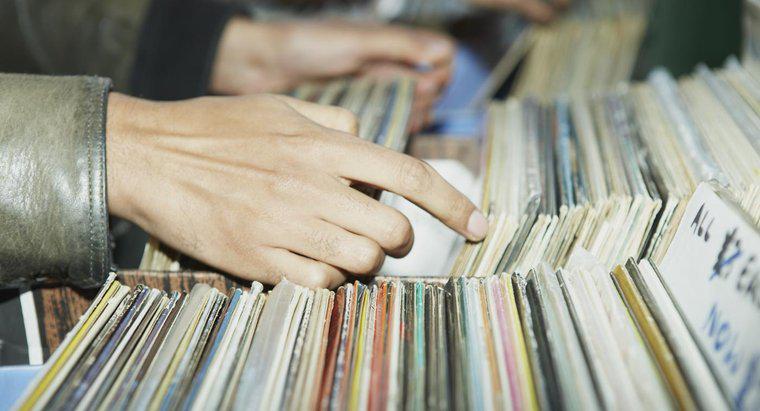 Ai là người phát minh ra đĩa hát Vinyl?