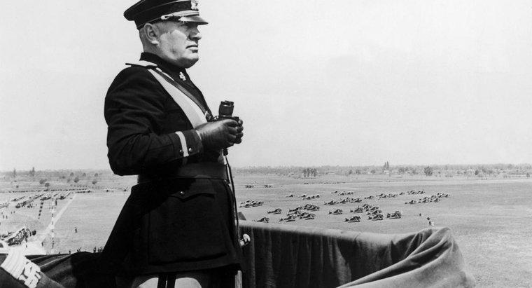Mục tiêu của Benito Mussolini cho Ý là gì?