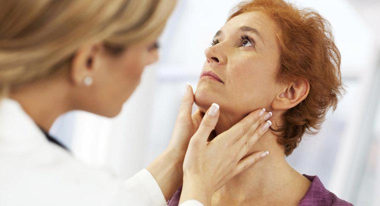 Dấu hiệu sớm của bệnh ung thư vòm họng là gì?