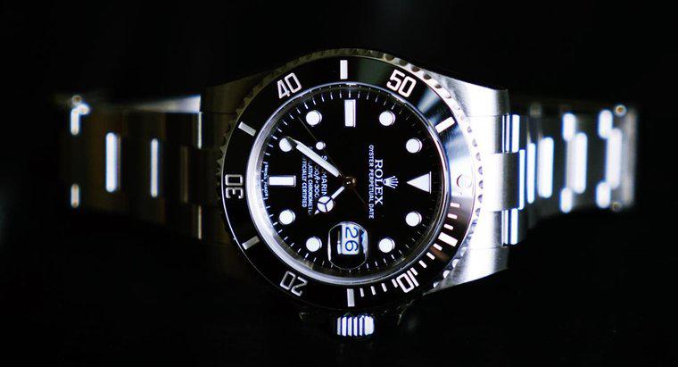 Điều gì ảnh hưởng đến giá của một chiếc đồng hồ Rolex?