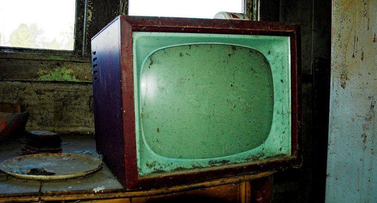 Truyền hình được phát minh vào năm nào?