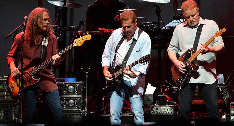 Ai là thành viên ban nhạc Eagles gốc?