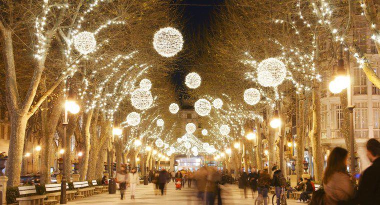 Lễ Giáng sinh được tổ chức như thế nào ở Tây Ban Nha?