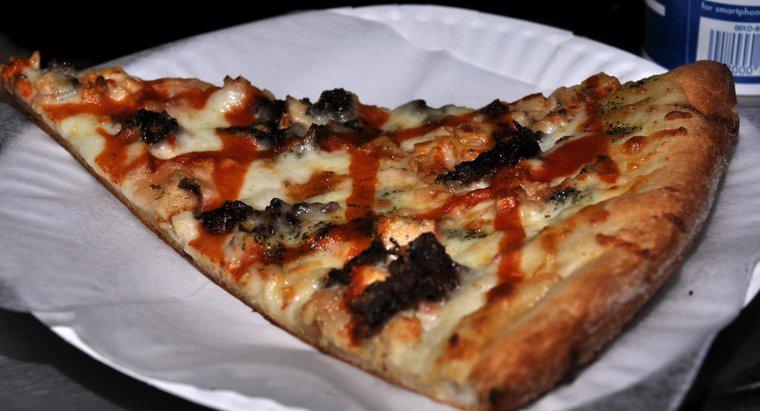 Có bao nhiêu calo trong một miếng Pizza Pizzeria?