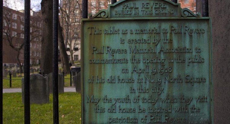 Thành tựu của Paul Revere là gì?
