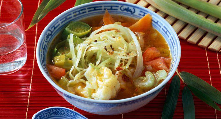Gia vị nào bổ sung tốt nhất cho súp rau bắp cải?