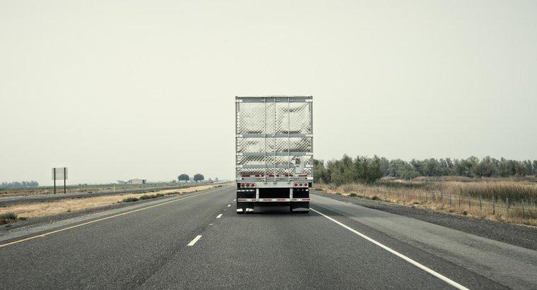 Có bao nhiêu dặm đường cao tốc liên tiểu bang ở Hoa Kỳ?