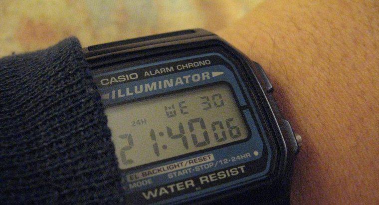 Làm thế nào để bạn cài đặt thời gian trên một chiếc đồng hồ Casio Illuminator?