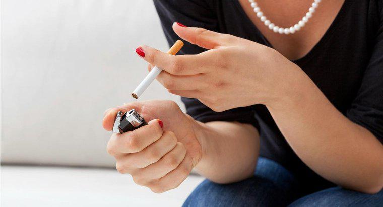 Hút thuốc có thể gây ra đau ngực?