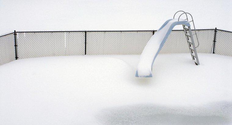 Làm thế nào để bạn Winterize a Pool?
