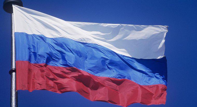 Màu sắc trên lá cờ Nga tượng trưng cho điều gì?