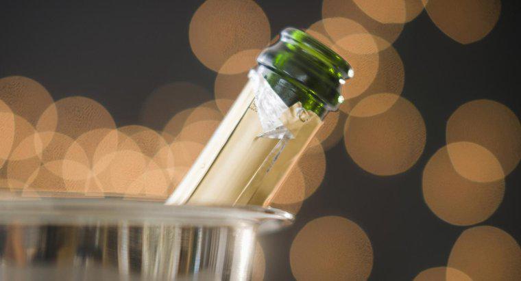 Champagne tồn tại được bao lâu sau khi mở?