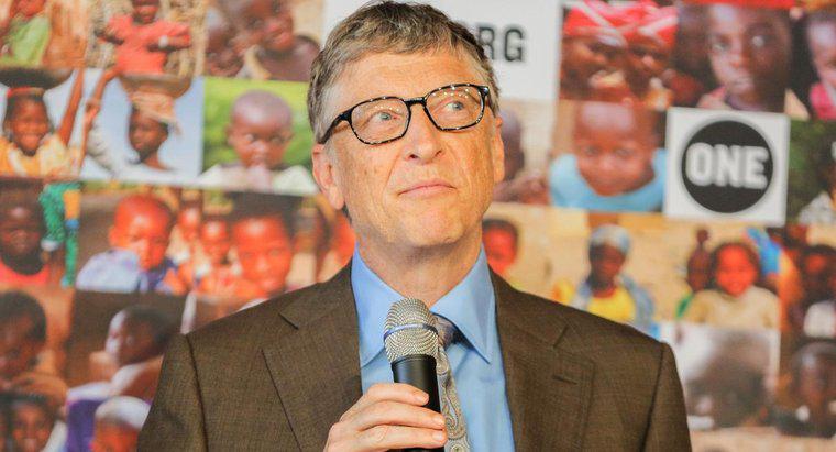 Một số thành tựu chính của Bill Gates là gì?