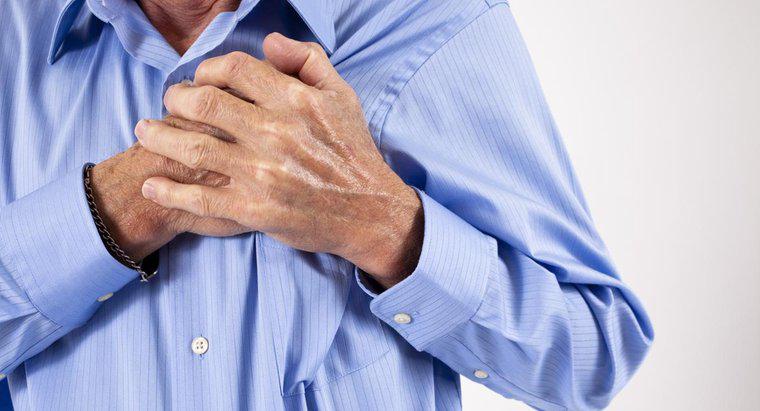Đau Đồng thời Ngực và Lưng có phải là dấu hiệu của một cơn đau tim không?