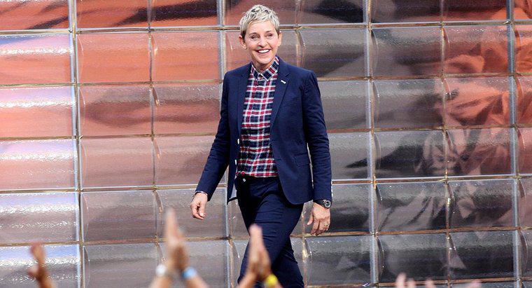 Địa chỉ email chính thức của Ellen DeGeneres dành cho người hâm mộ là gì?